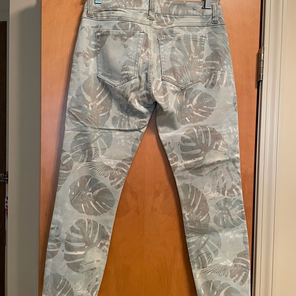 CAbi Paradise Palm Print Cropped Skinny Jean - Picture 2 of 8